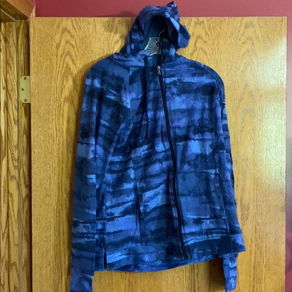 Long sleeve zip up hoodie